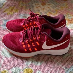 Womens Nike Zoom Vomero 11